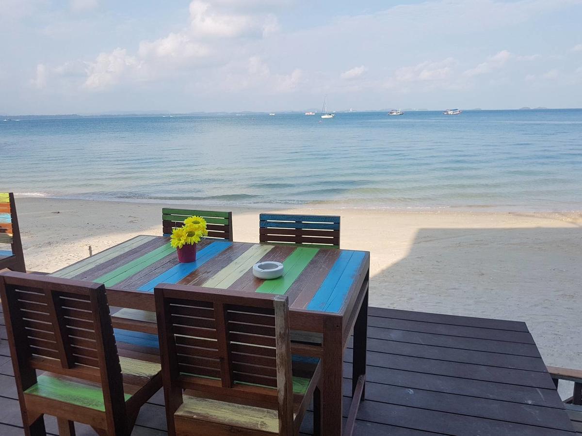 Baan Rom Talay Made' Hotel Koh Samet Exterior photo